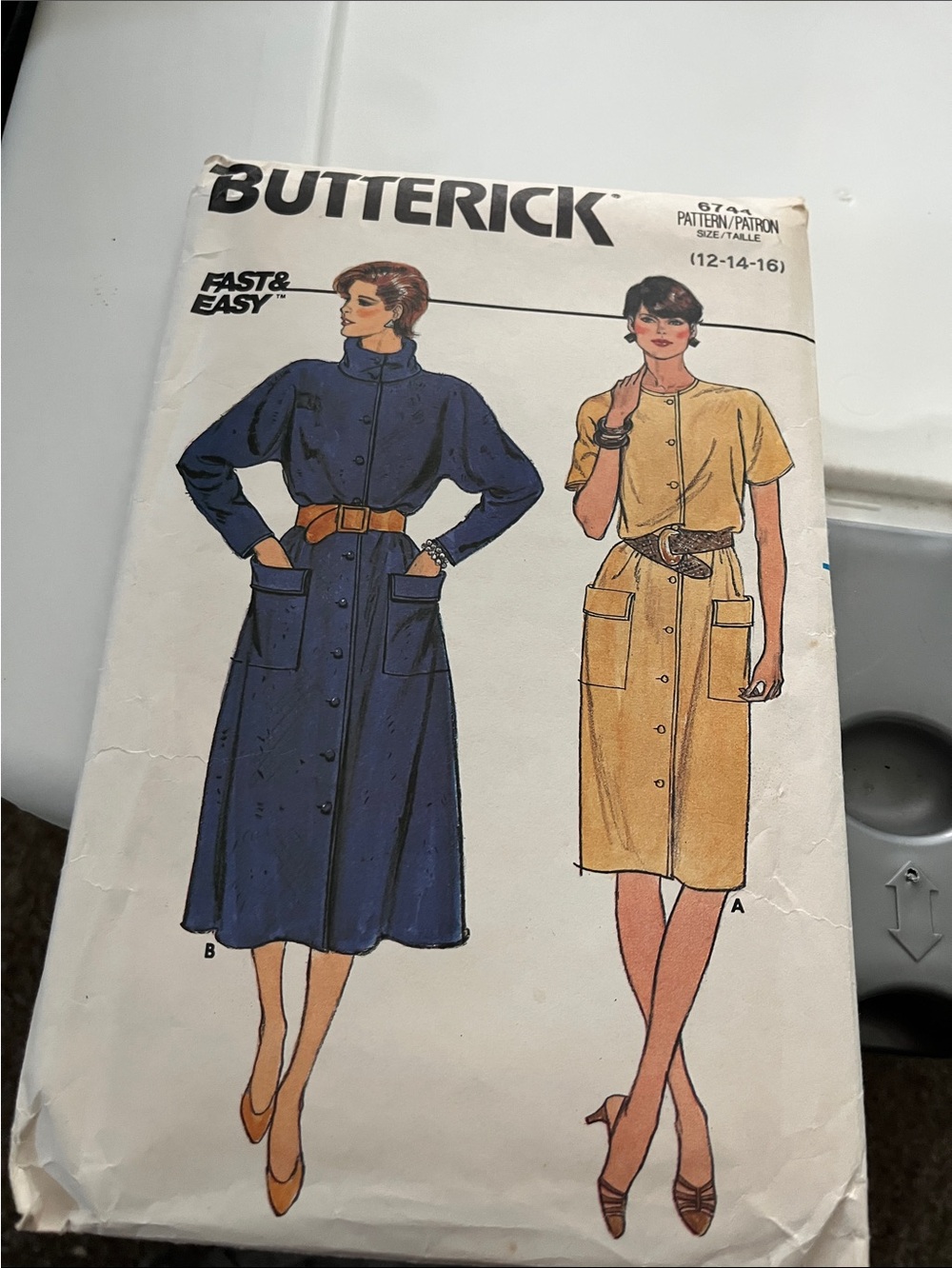 Vintage Butterick Dress Sewing Pattern Uncut never Used